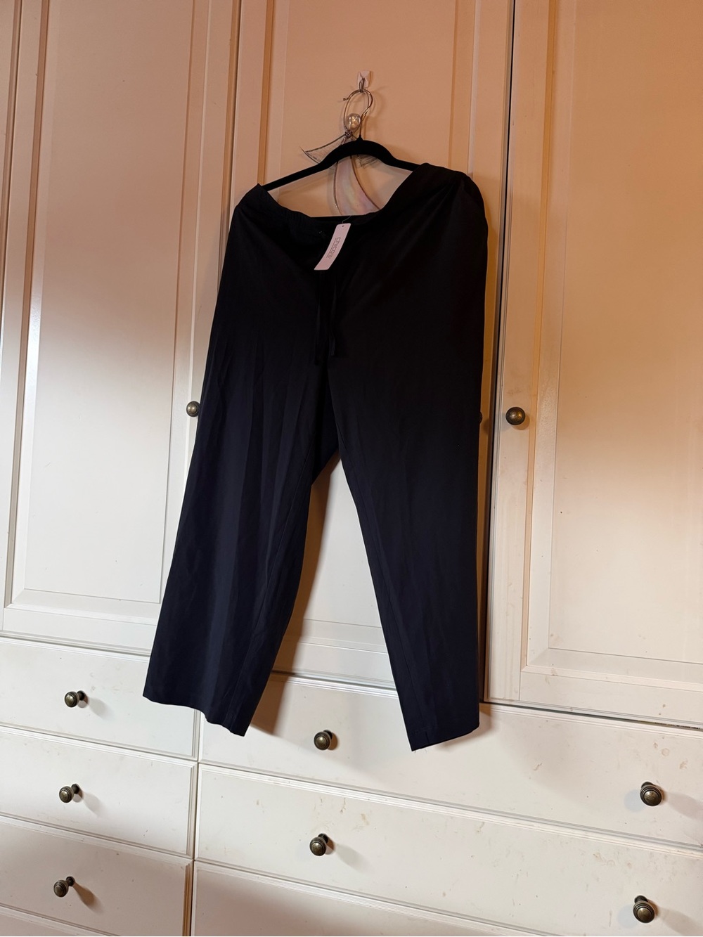 Chico's Black Cropped Drawstring Tapered Pants